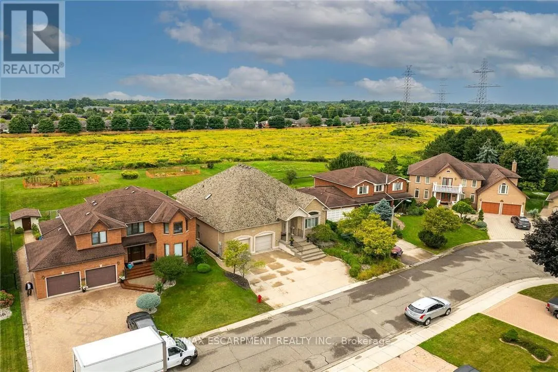 117 CHRISTOPHER DRIVE