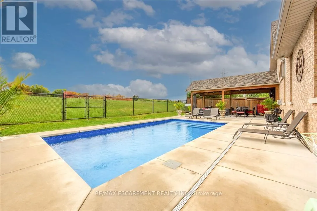 117 CHRISTOPHER DRIVE