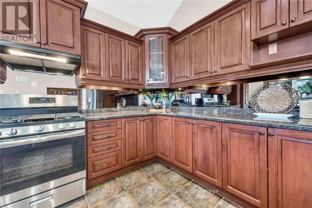 117 CHRISTOPHER DRIVE