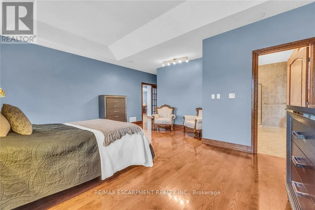 117 CHRISTOPHER DRIVE