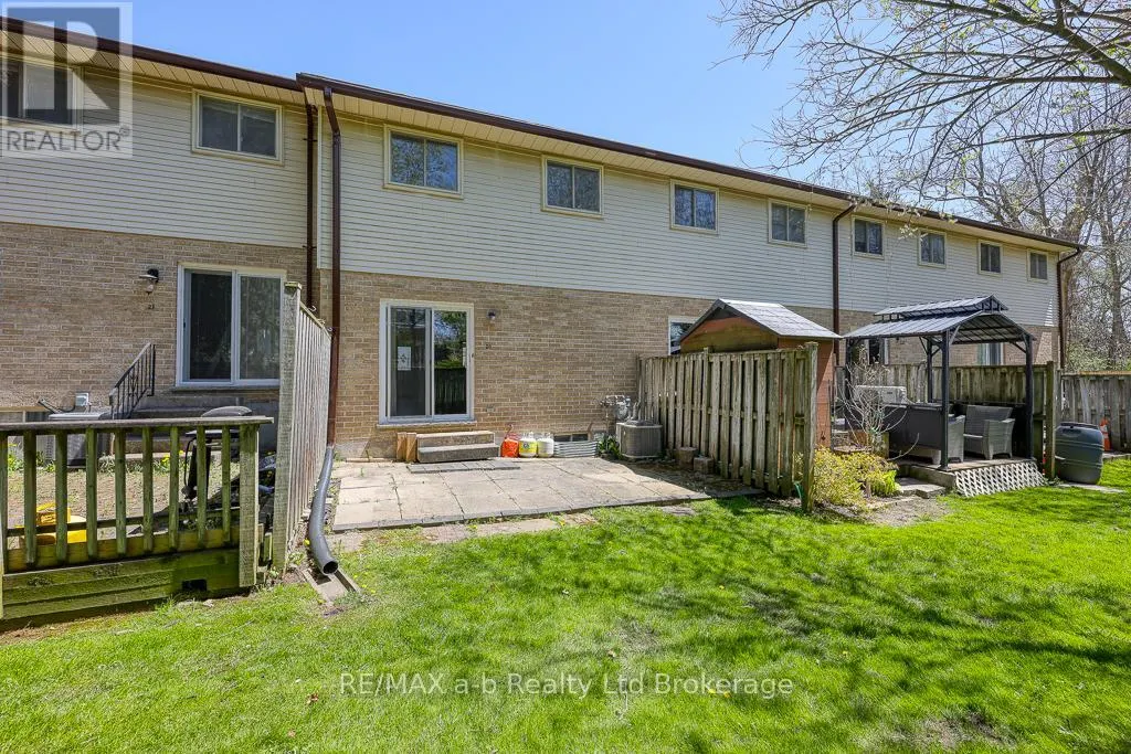 20 - 275 GEORGE STREET, #20