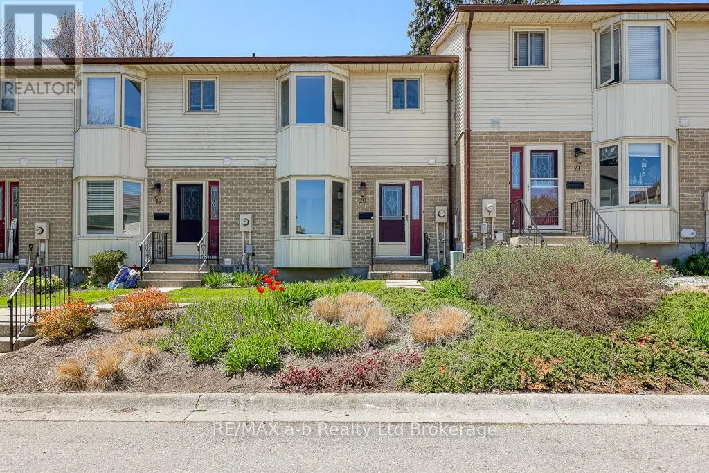 20 - 275 GEORGE STREET, #20