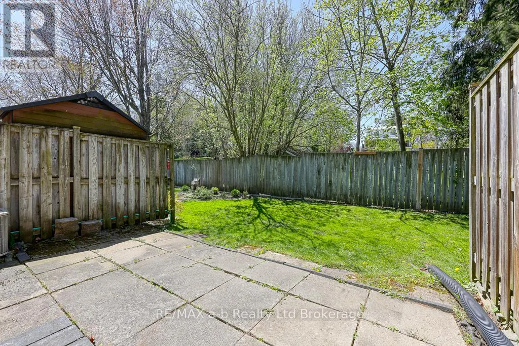 20 - 275 GEORGE STREET, #20