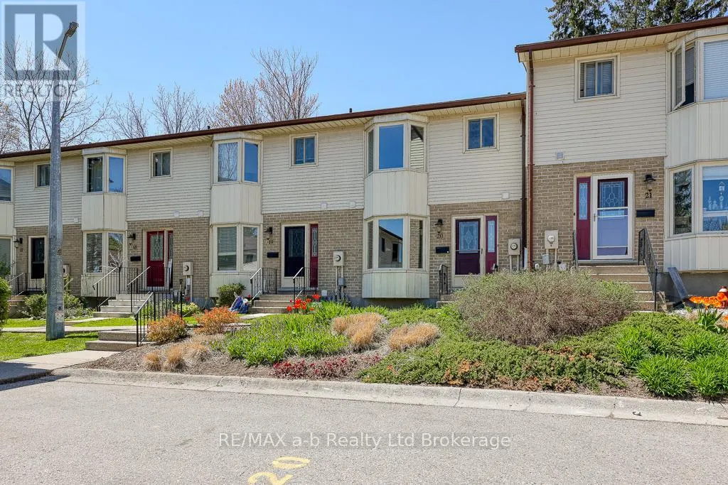 20 - 275 GEORGE STREET, #20