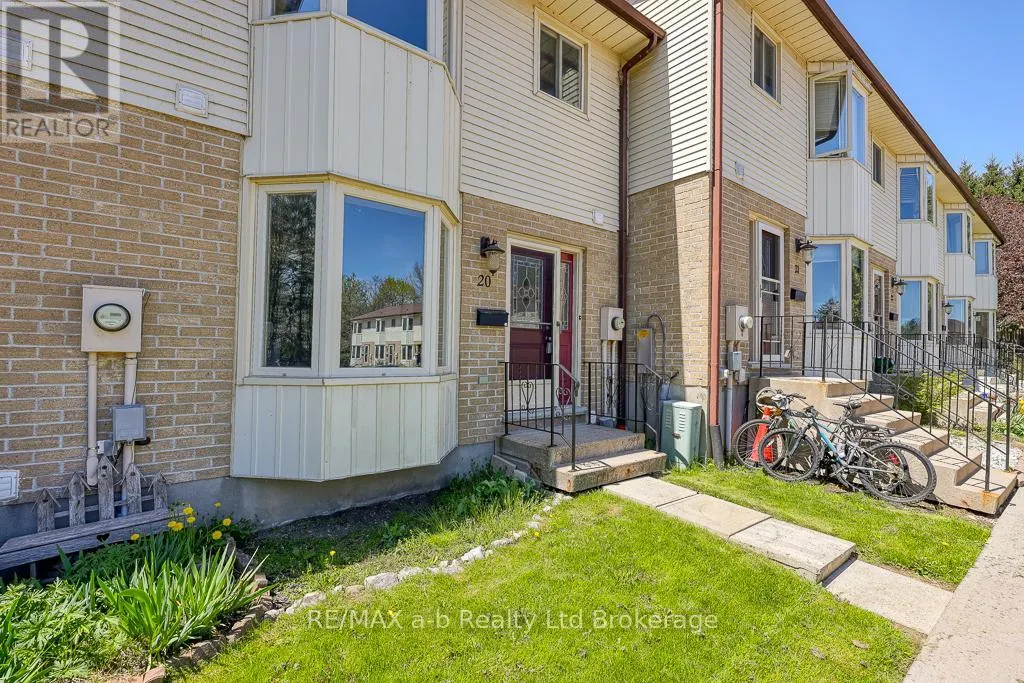 20 - 275 GEORGE STREET, #20