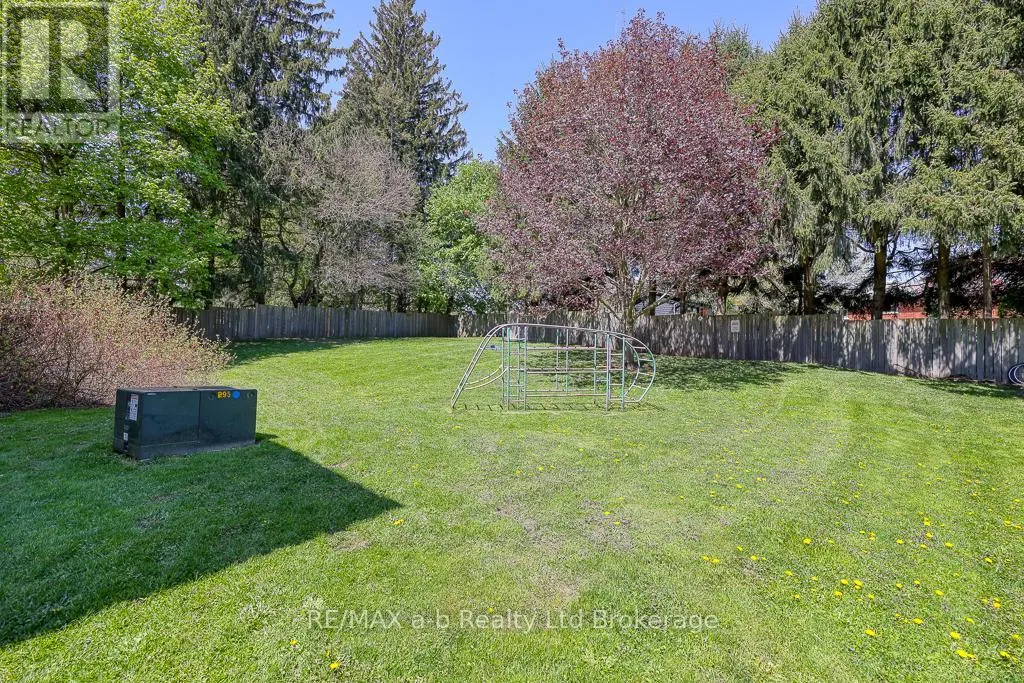 20 - 275 GEORGE STREET, #20