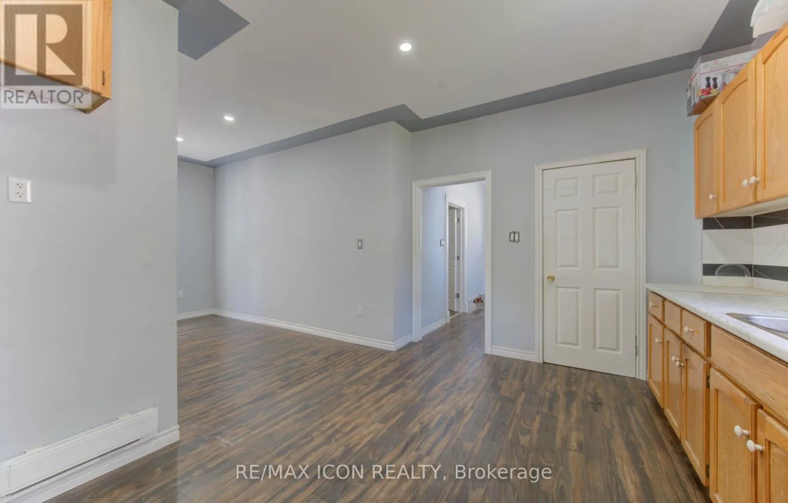 138 COURTLAND AVENUE E