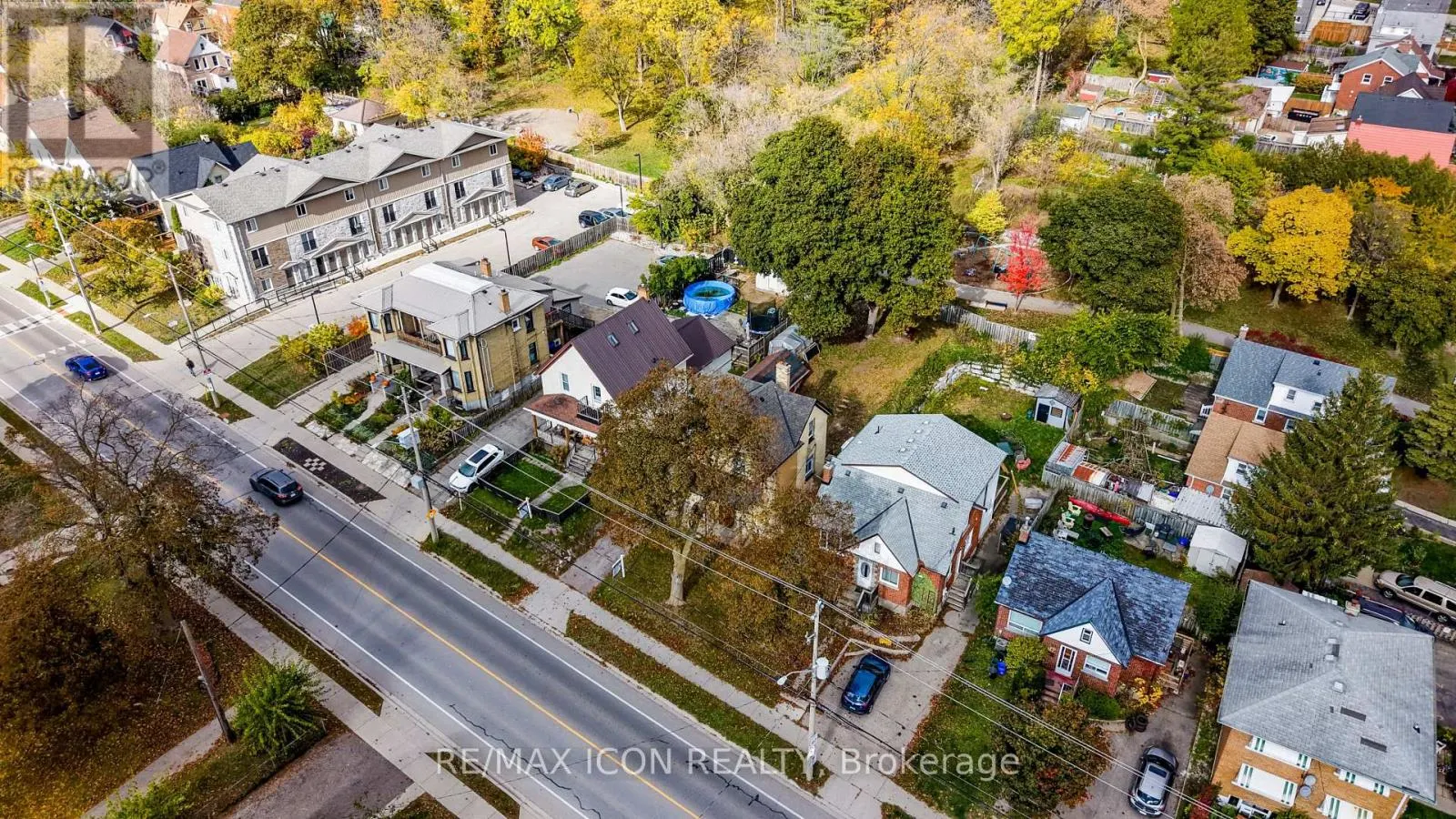 138 COURTLAND AVENUE E