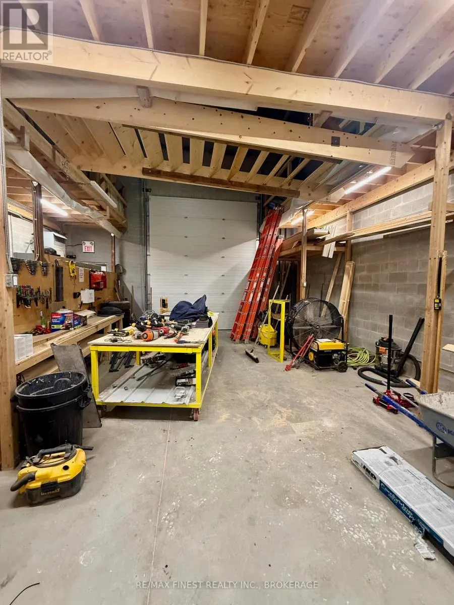 7 - 496 DISCOVERY AVENUE, #7