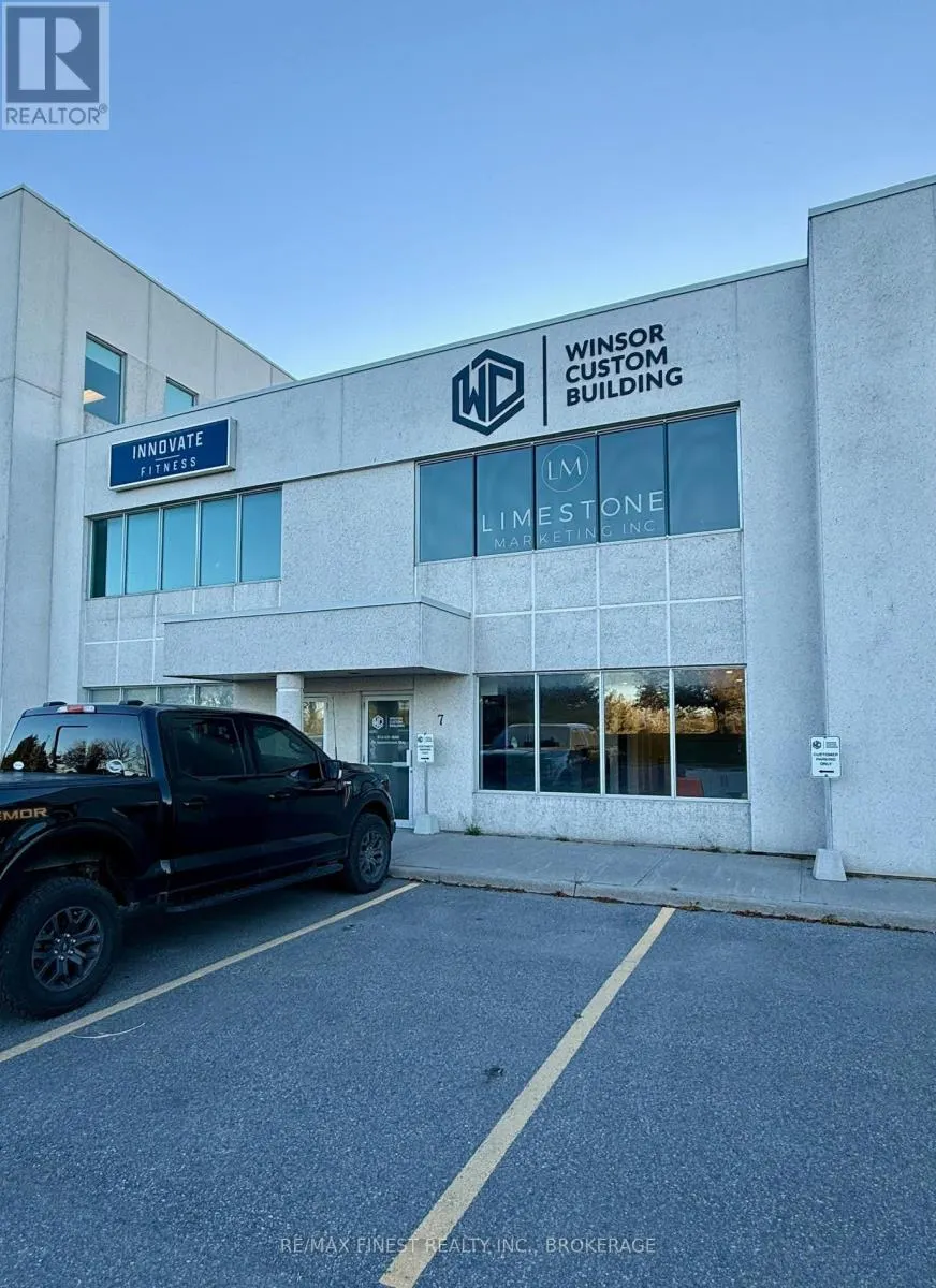 7 - 496 DISCOVERY AVENUE, #7