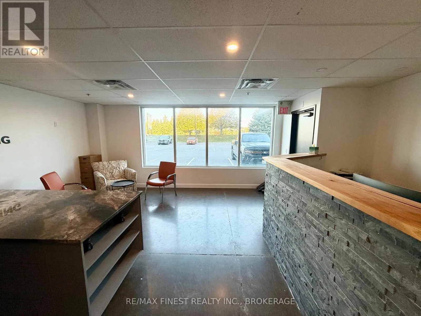 7 - 496 DISCOVERY AVENUE, #7