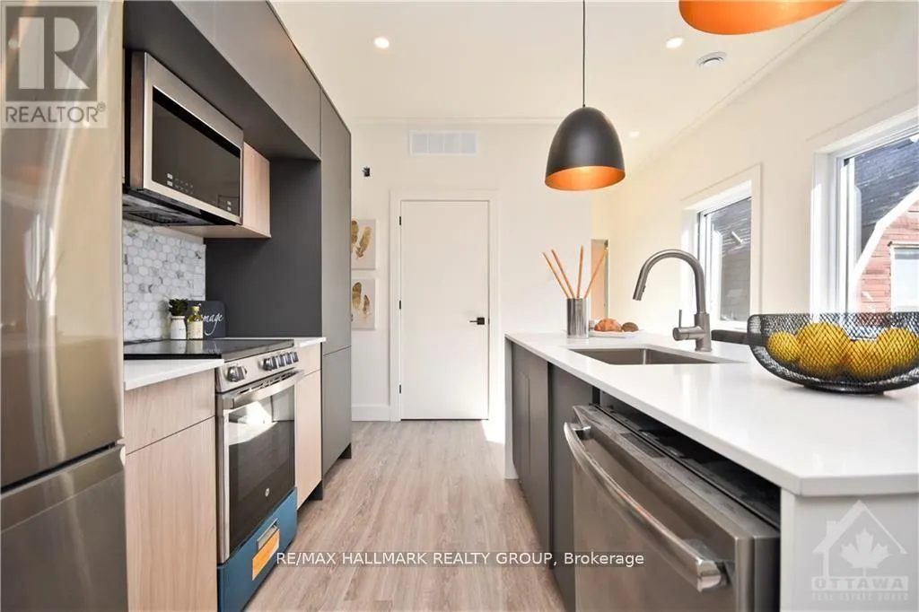 2 - 368 CHAPEL STREET