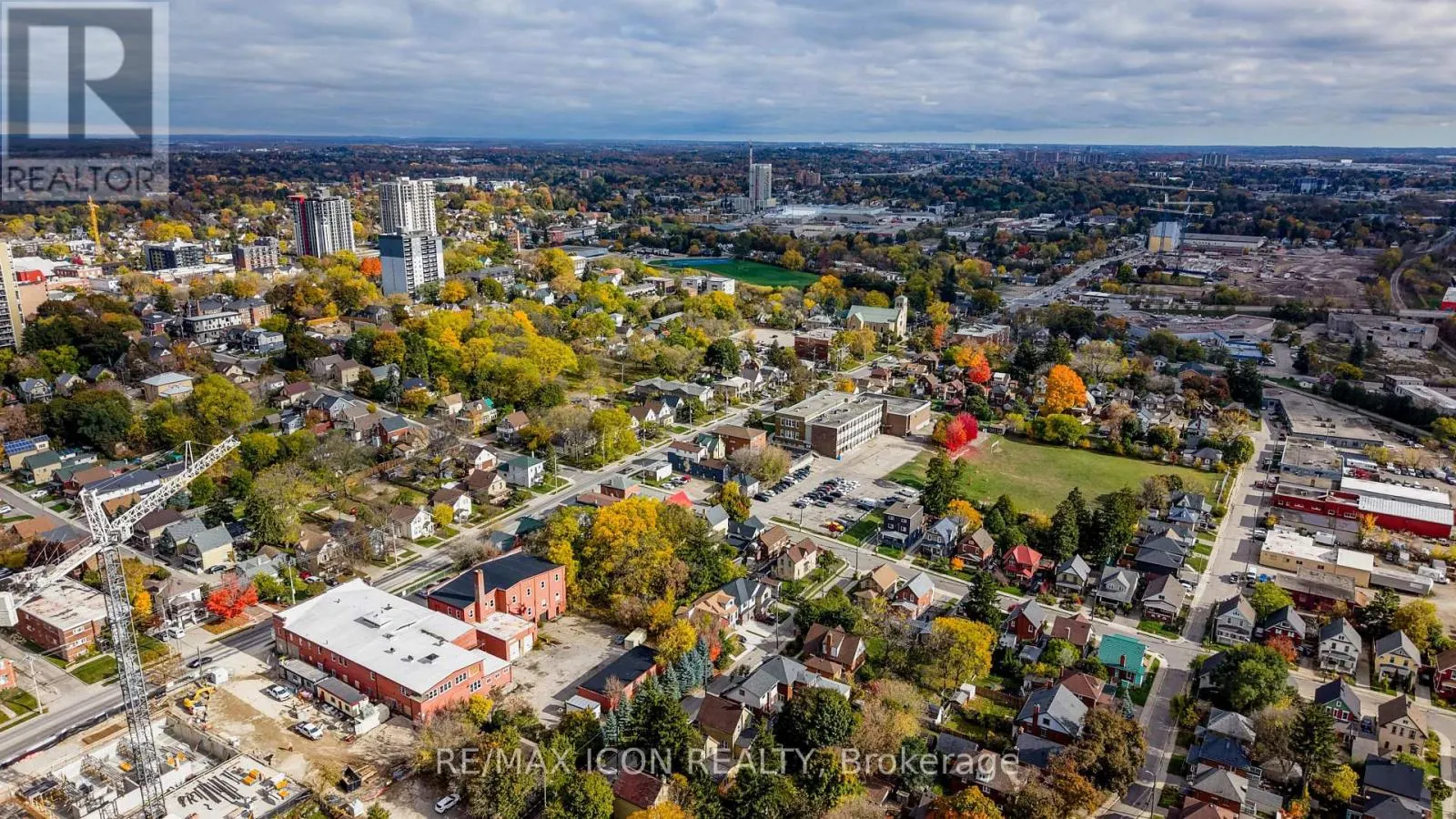 134 COURTLAND AVENUE E