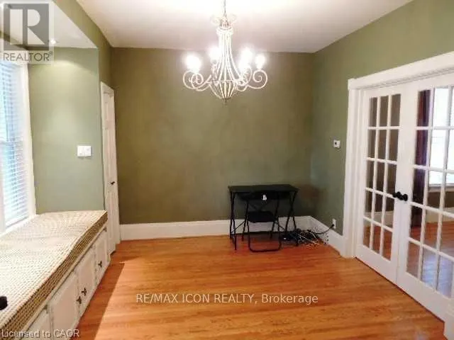 134 COURTLAND AVENUE E