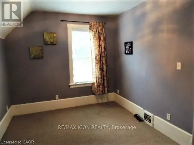 134 COURTLAND AVENUE E