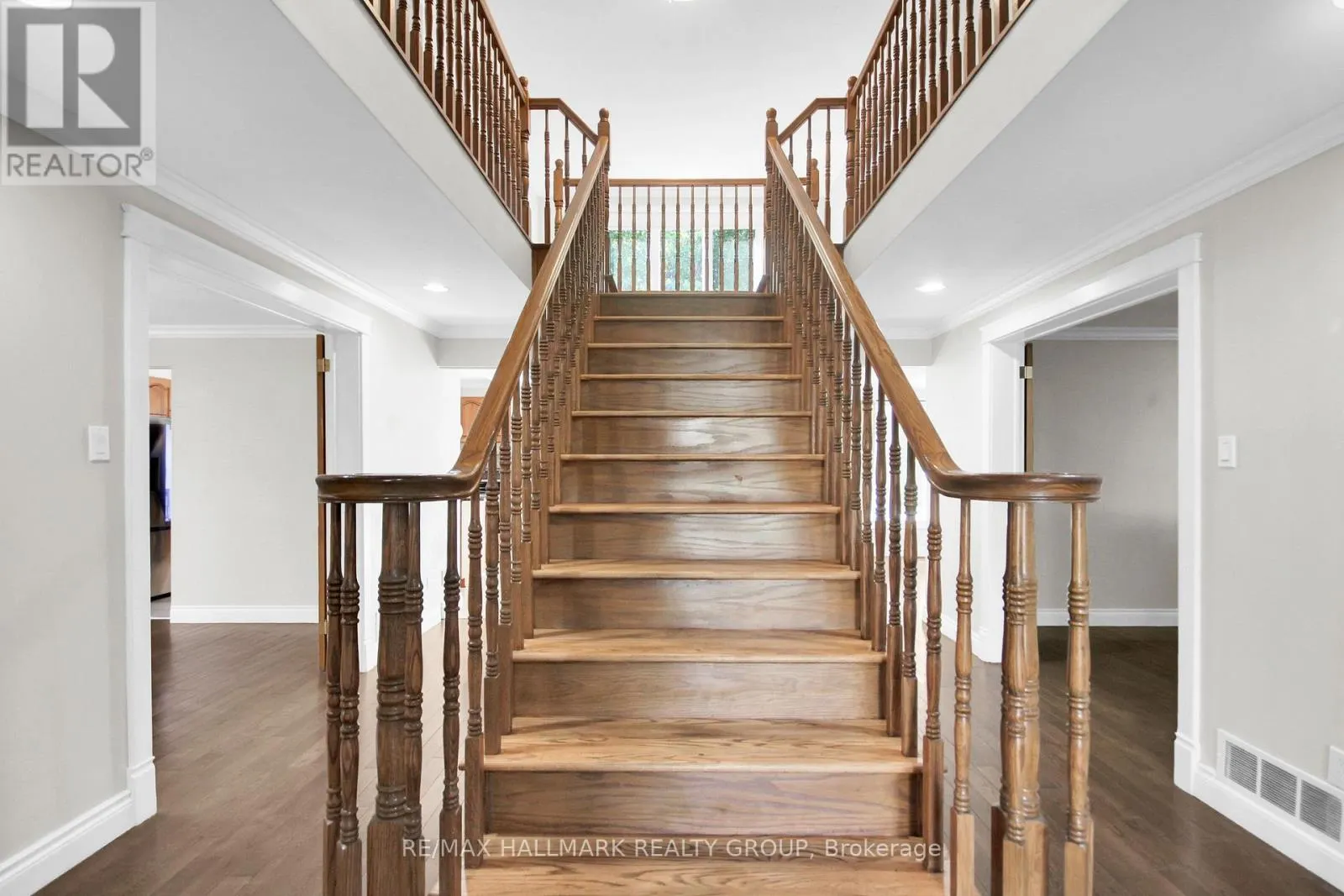 1662 HUNTERS RUN DRIVE