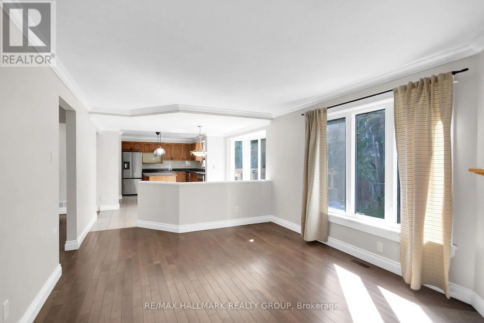 1662 HUNTERS RUN DRIVE