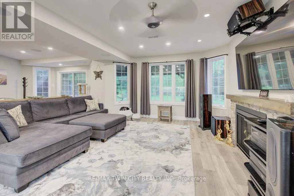 1525 DICKIE SETTLEMENT ROAD