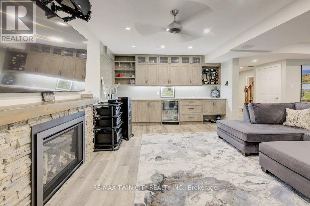 1525 DICKIE SETTLEMENT ROAD