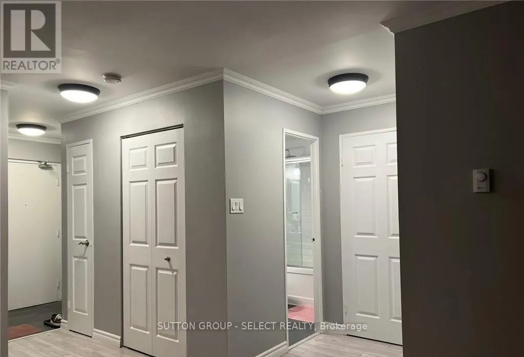 408 - 1102 JALNA BOULEVARD, #408