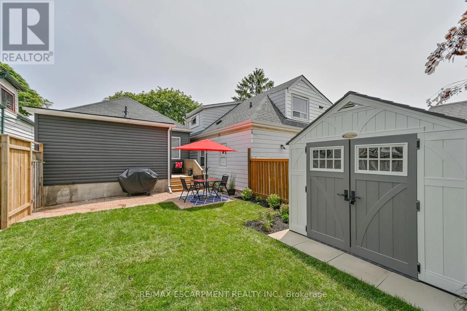 95 HOUGHTON AVENUE N