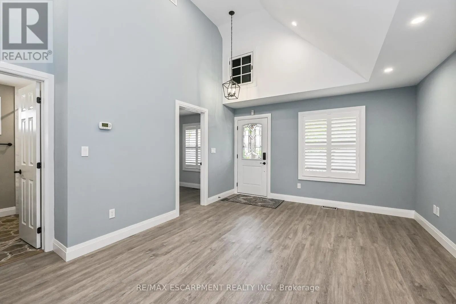 95 HOUGHTON AVENUE N