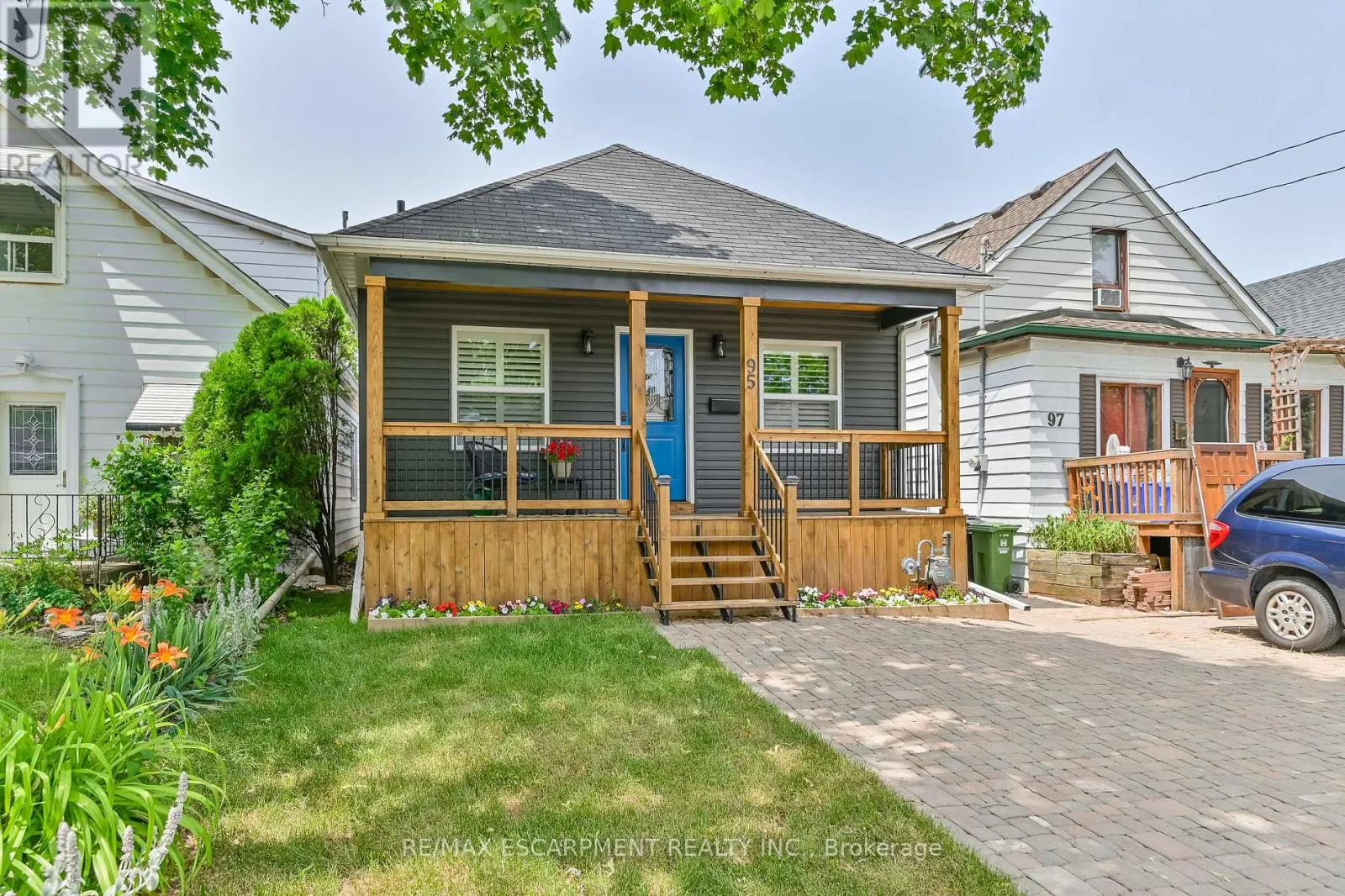 95 HOUGHTON AVENUE N