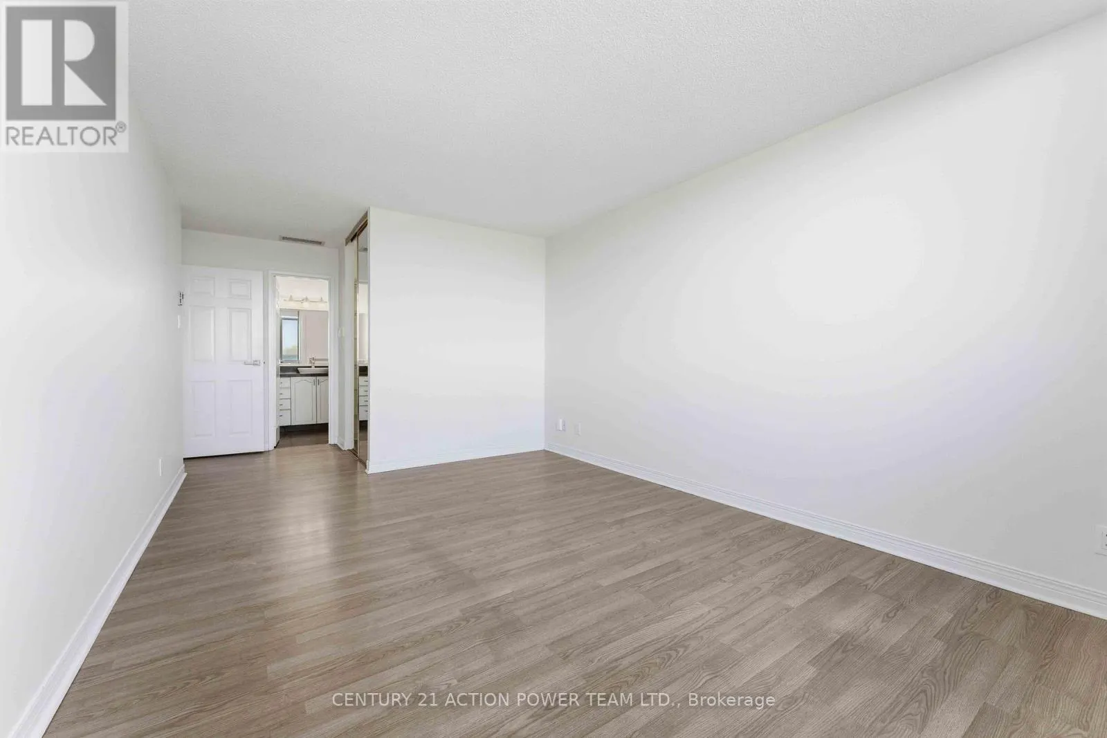 1216 - 100 GRANT CARMEN DRIVE