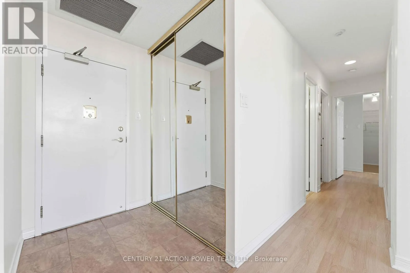 1216 - 100 GRANT CARMEN DRIVE