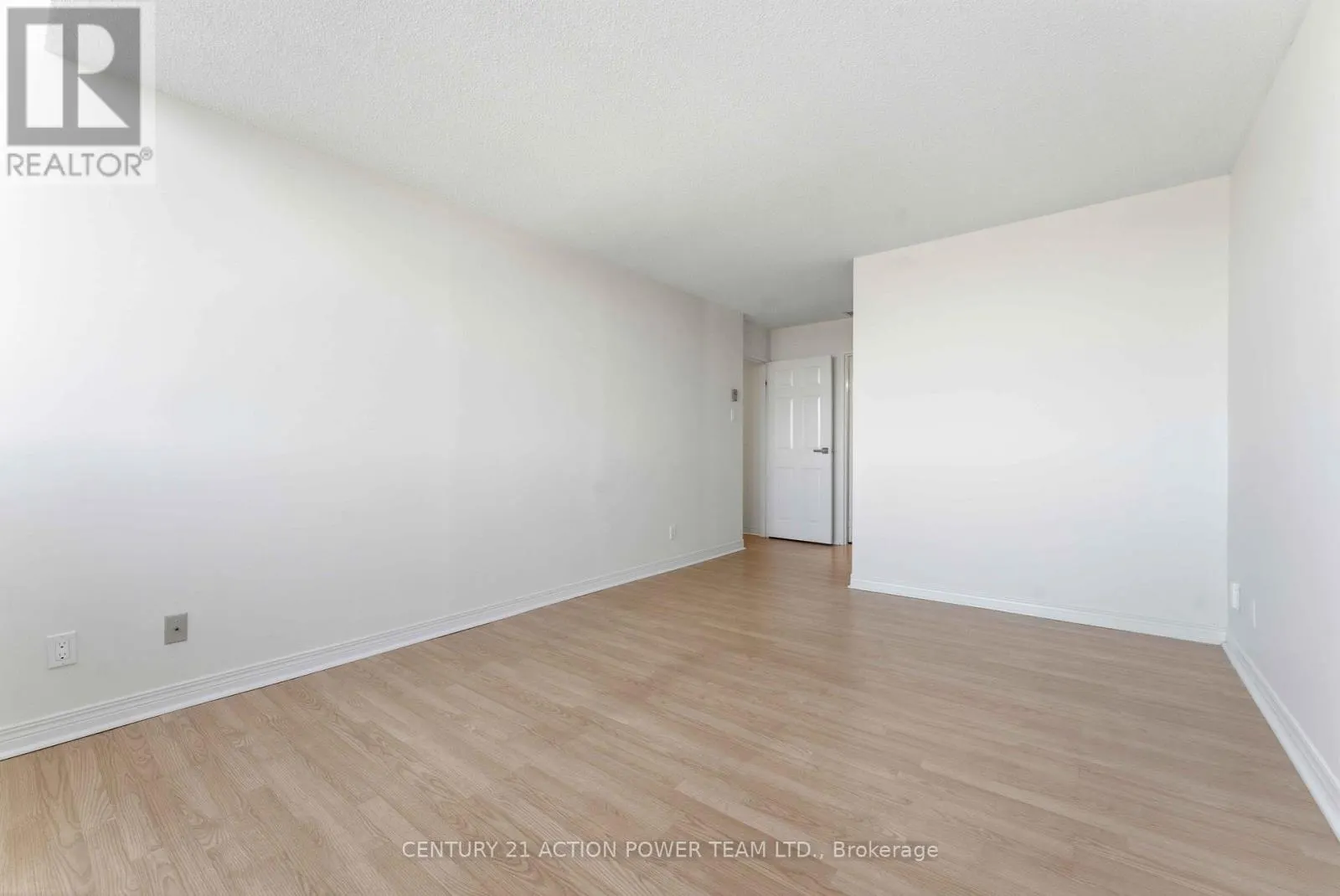 1216 - 100 GRANT CARMEN DRIVE