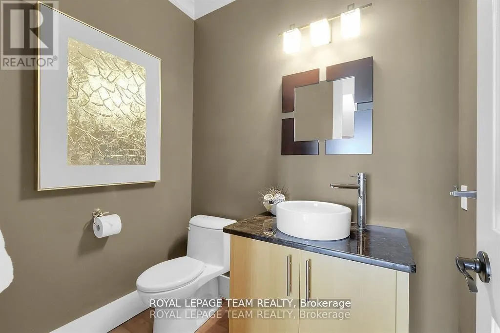 3886 ARMITAGE AVENUE