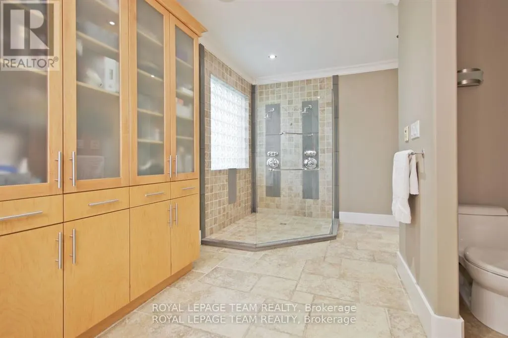 3886 ARMITAGE AVENUE