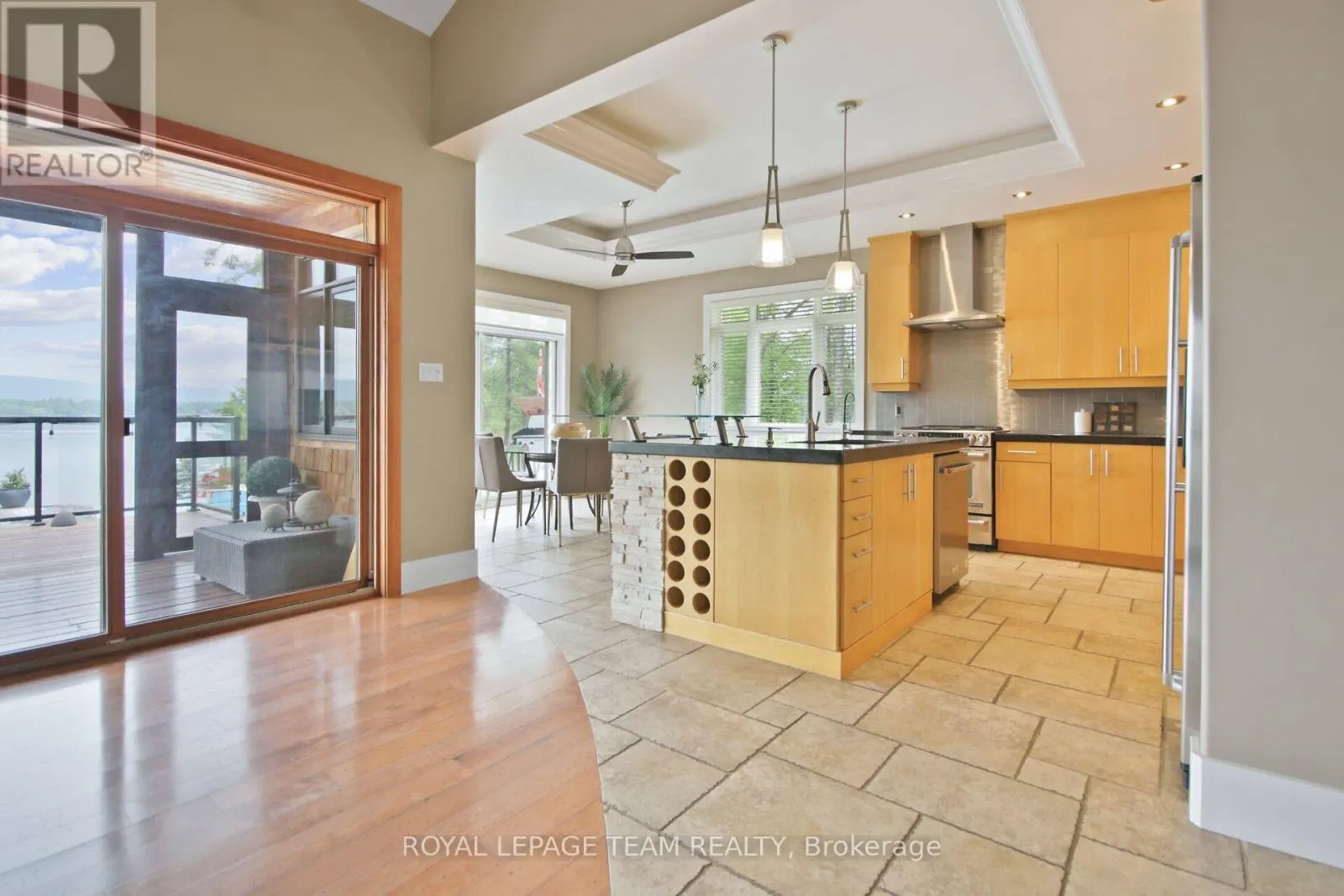 3886 ARMITAGE AVENUE