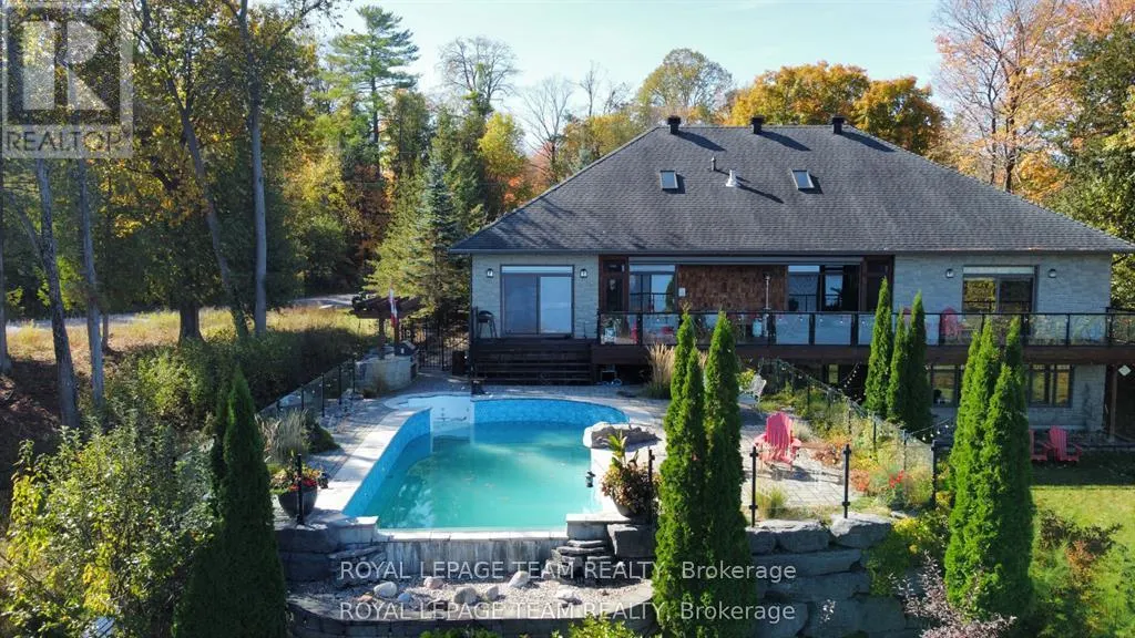 3886 ARMITAGE AVENUE