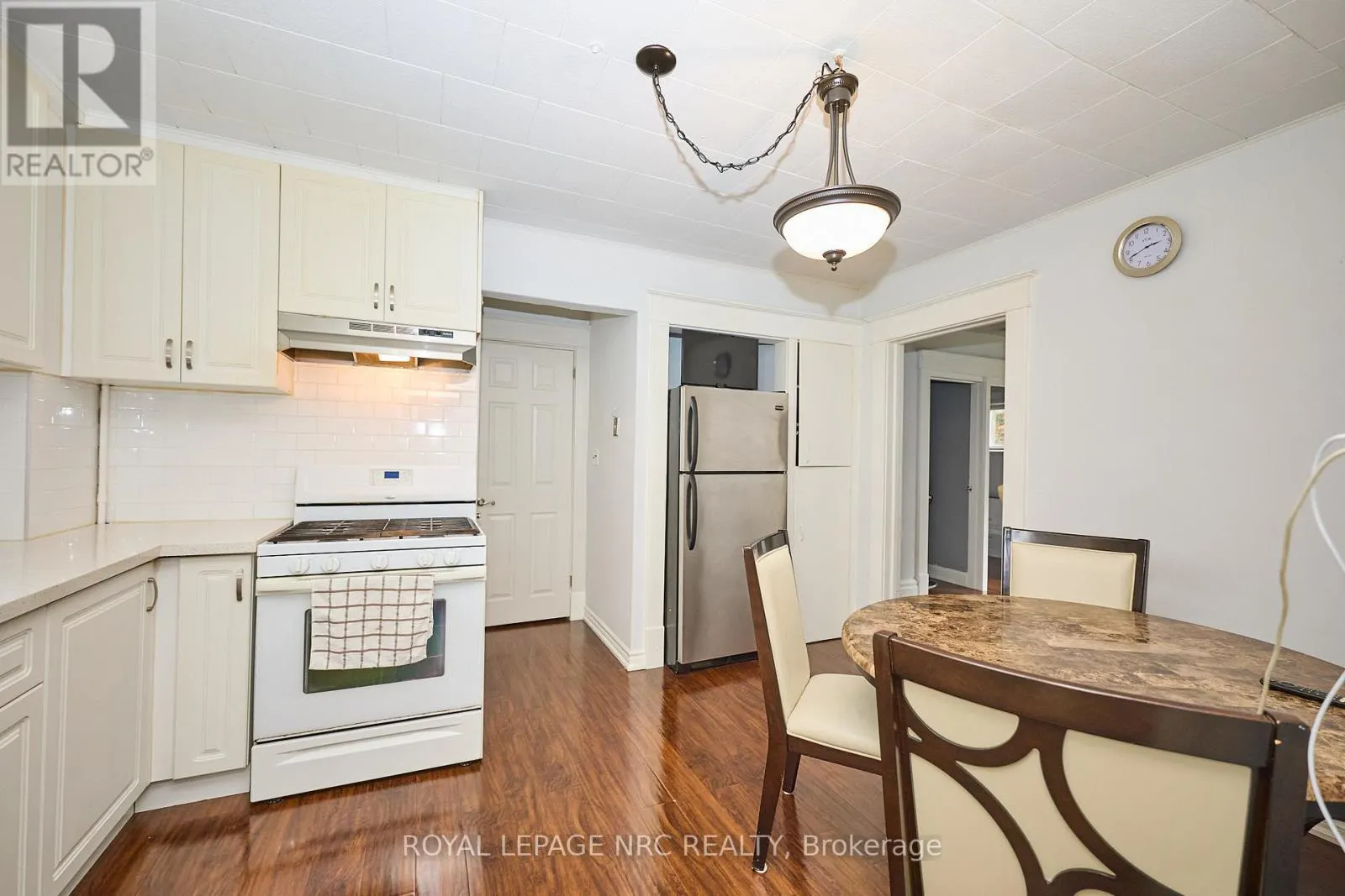 6173 PINE GROVE AVENUE