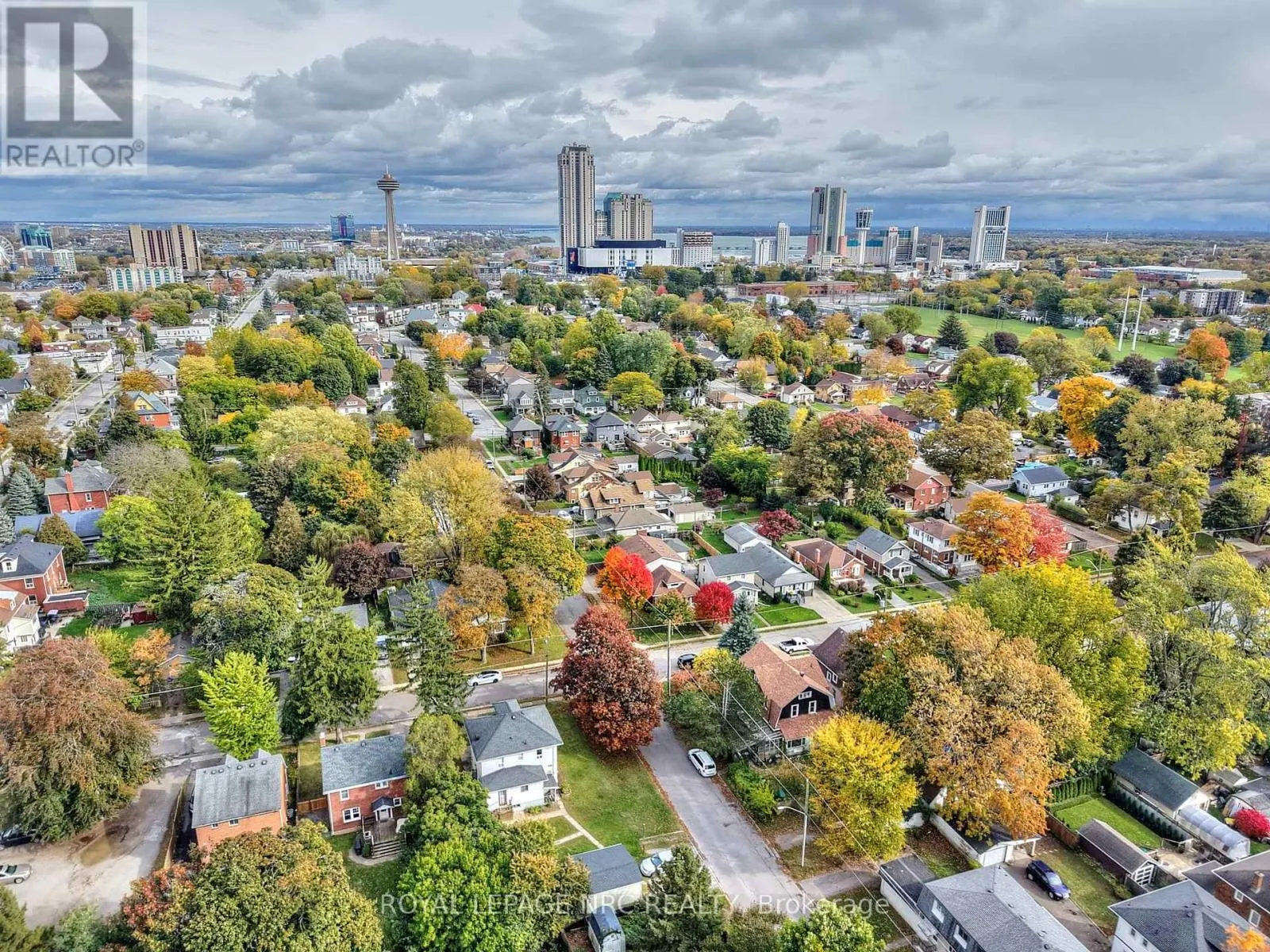 6173 PINE GROVE AVENUE