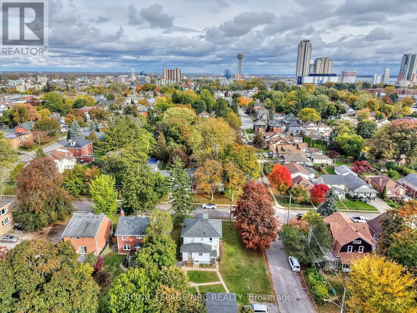 6173 PINE GROVE AVENUE