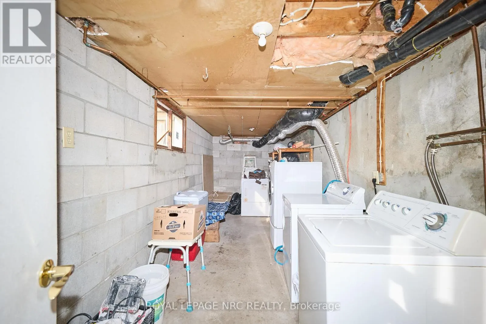 6173 PINE GROVE AVENUE