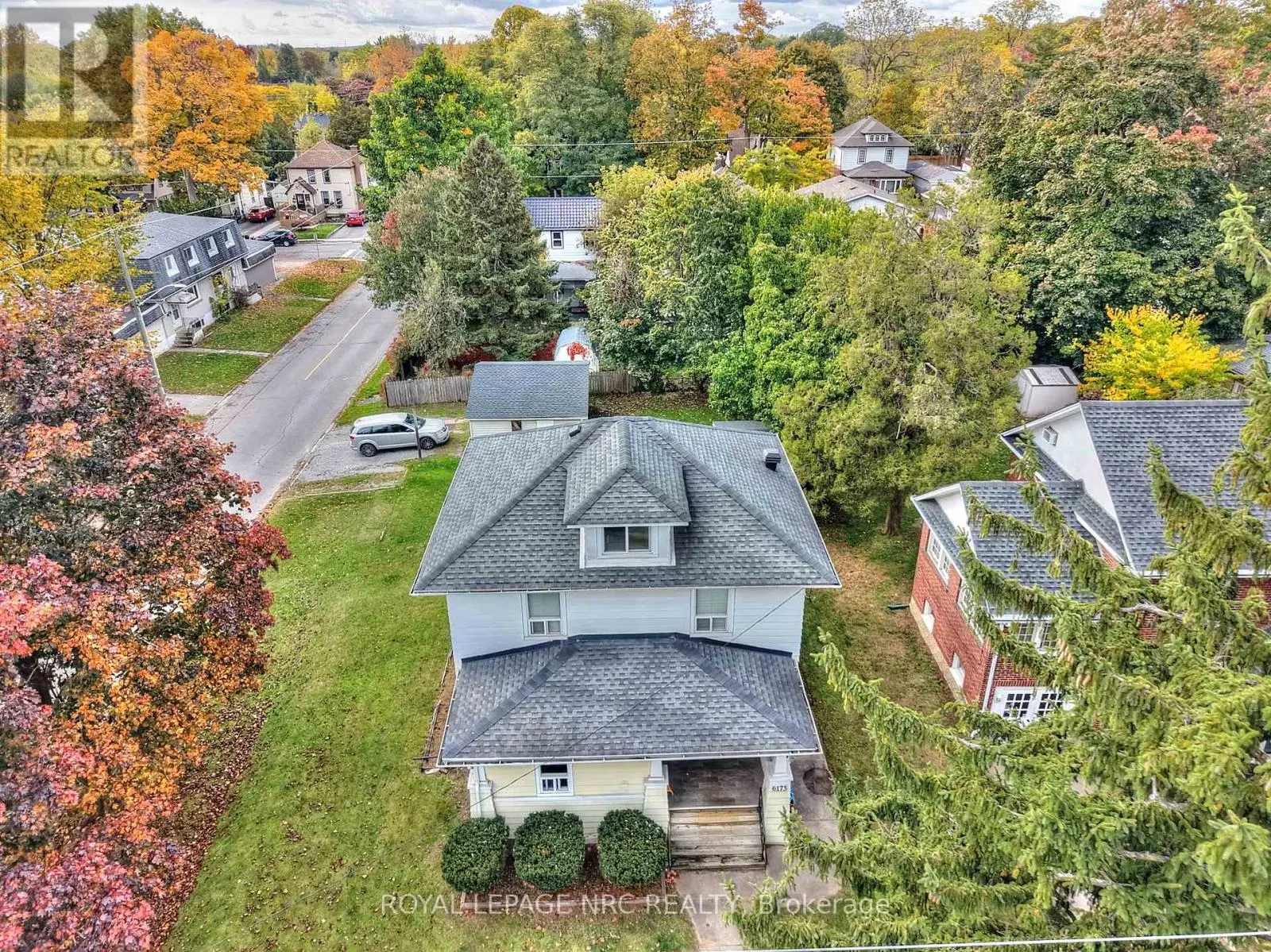 6173 PINE GROVE AVENUE