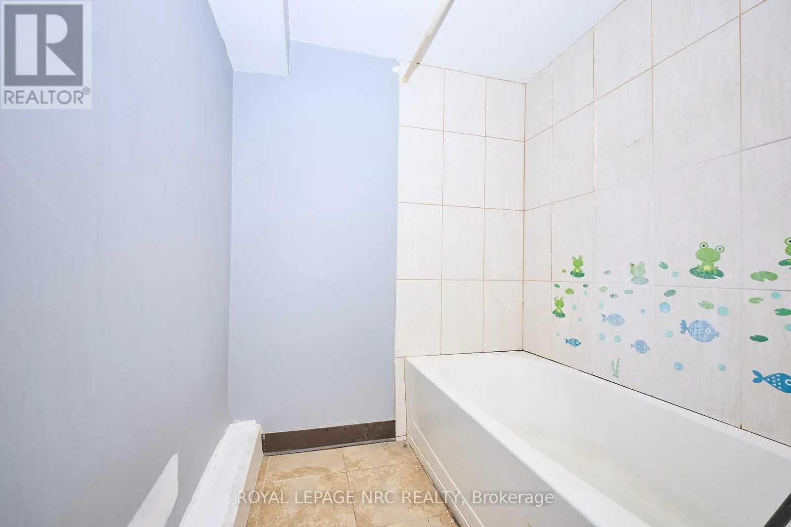 6173 PINE GROVE AVENUE