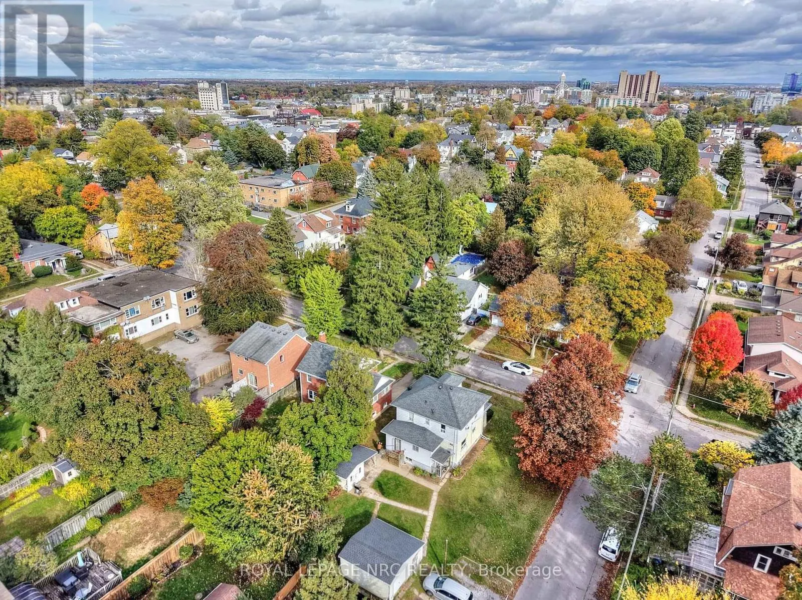 6173 PINE GROVE AVENUE