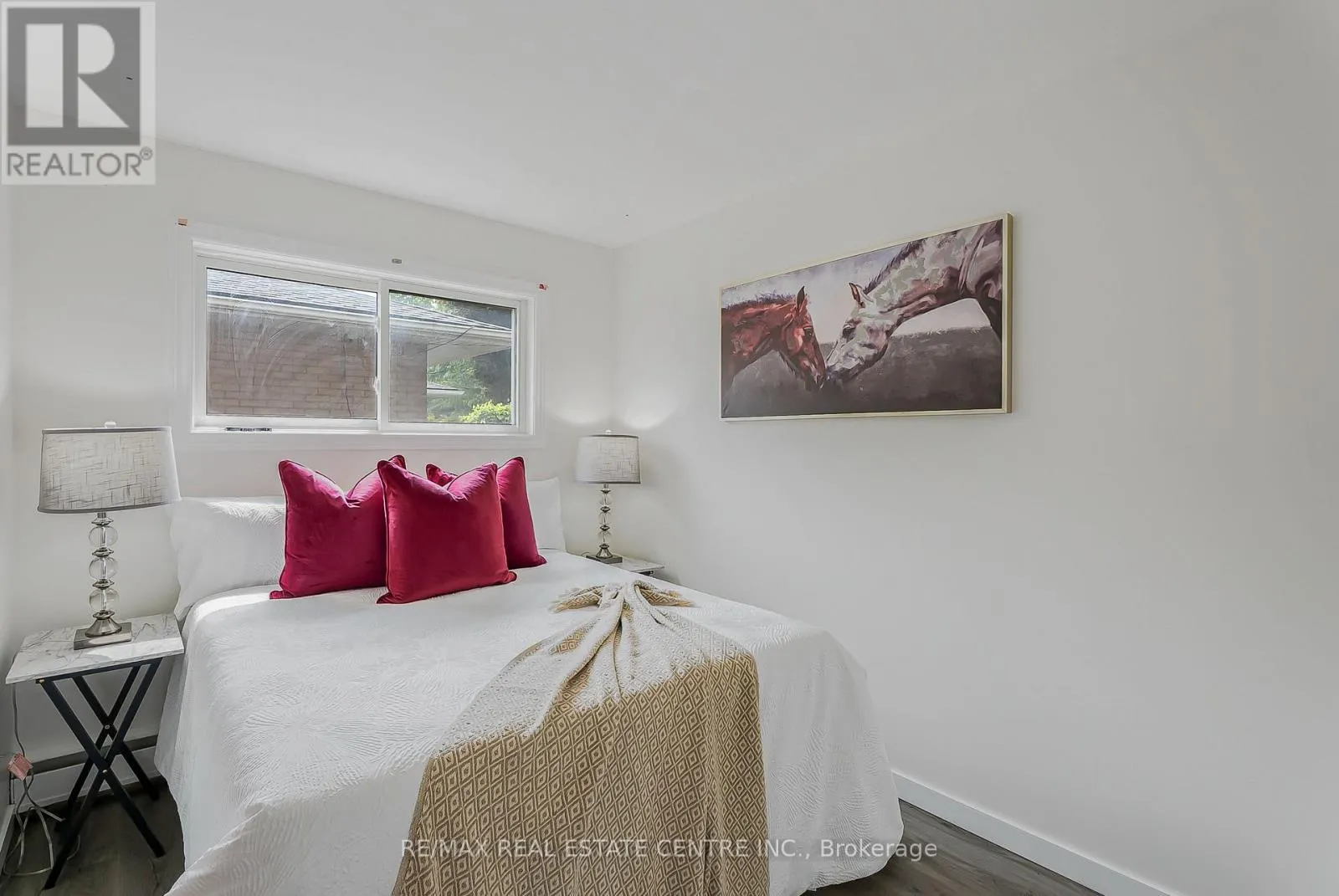 95 RIPPLEWOOD CRESCENT