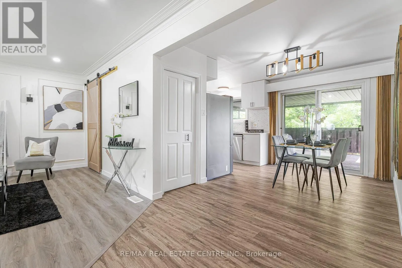 95 RIPPLEWOOD CRESCENT