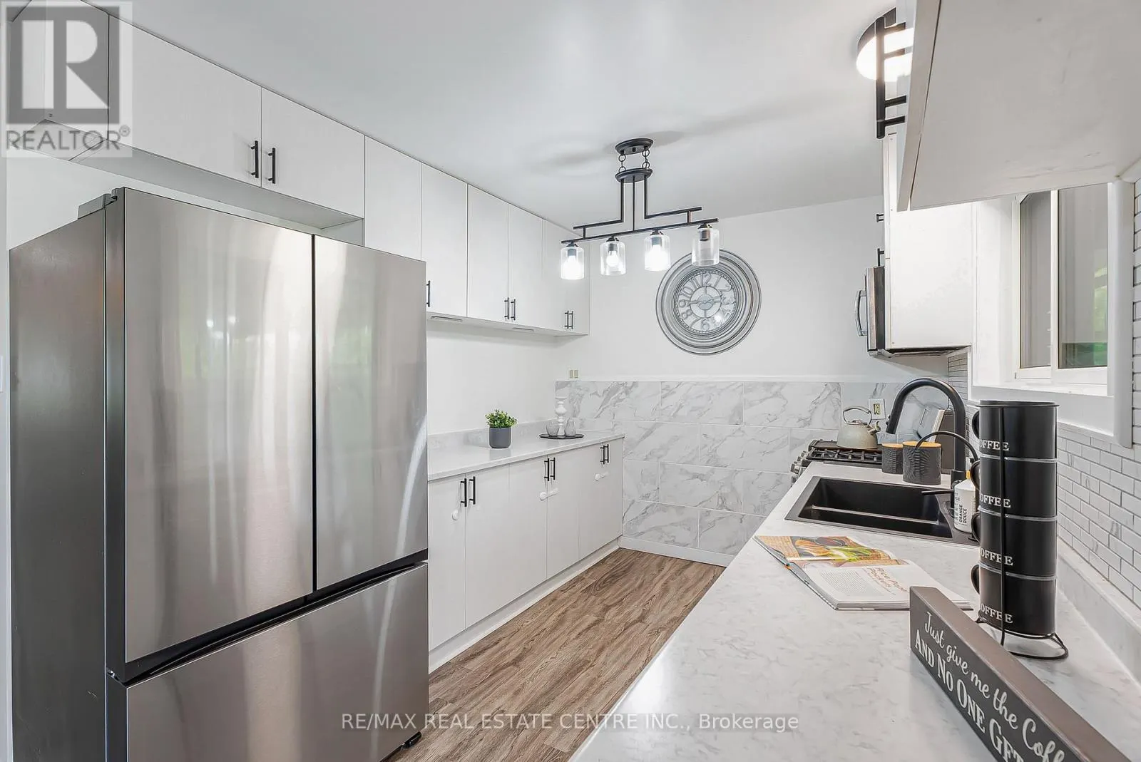 95 RIPPLEWOOD CRESCENT