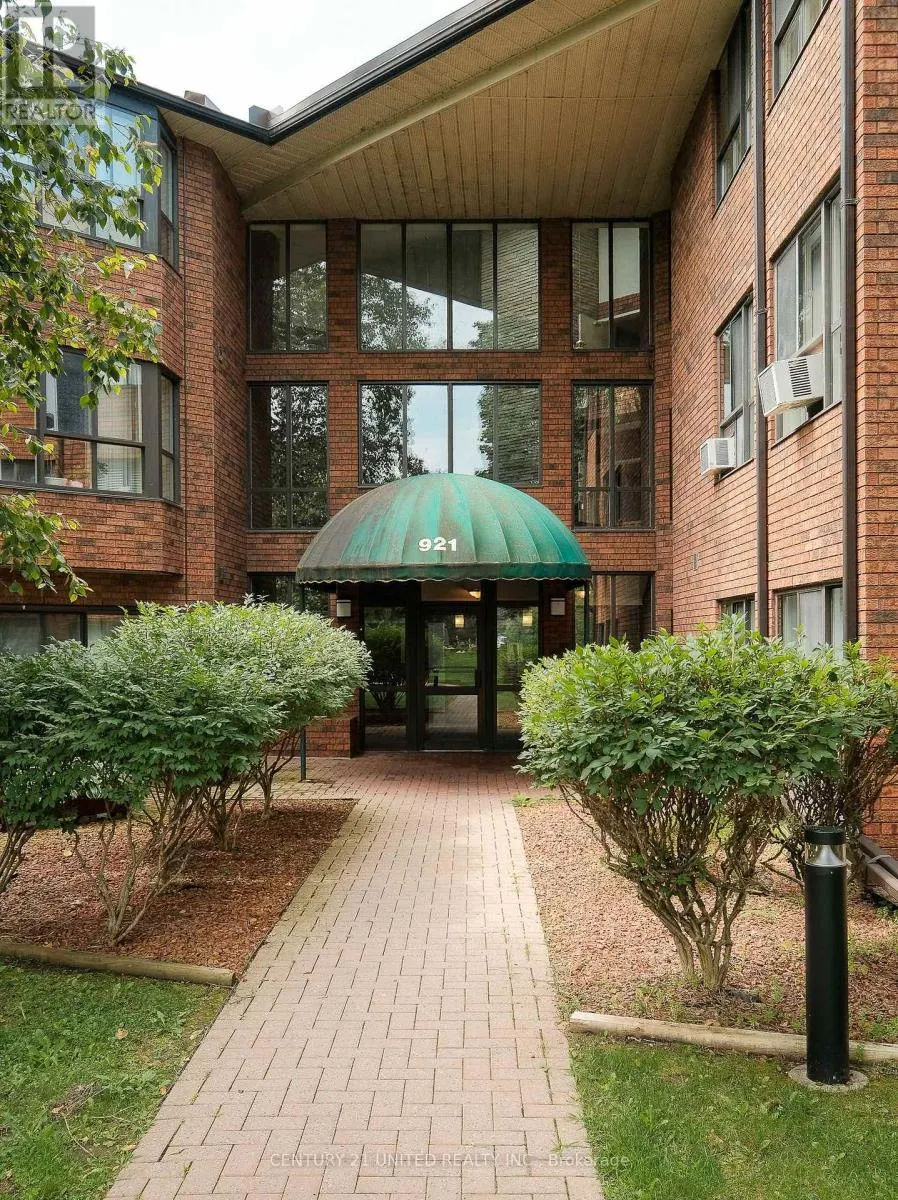 222 - 921 ARMOUR ROAD, #222