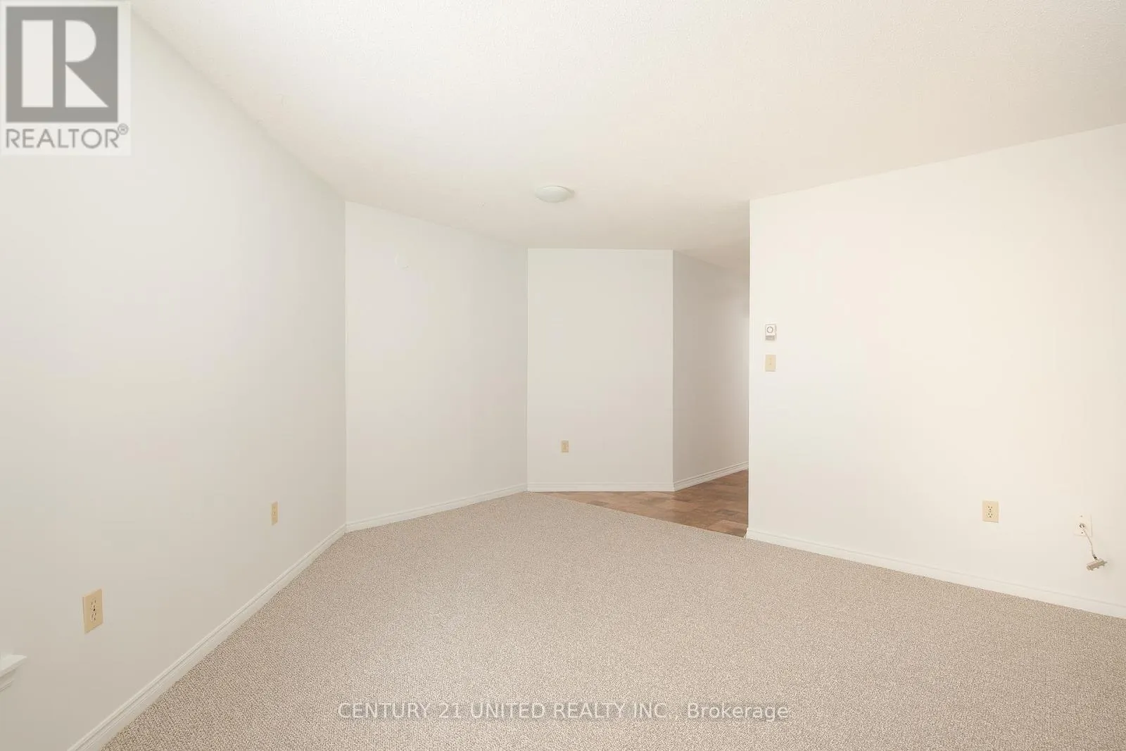 222 - 921 ARMOUR ROAD, #222