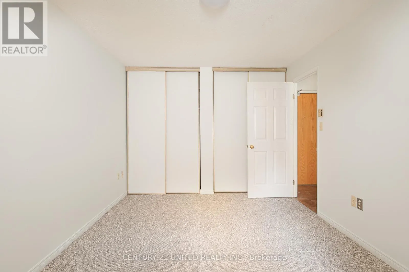 222 - 921 ARMOUR ROAD, #222