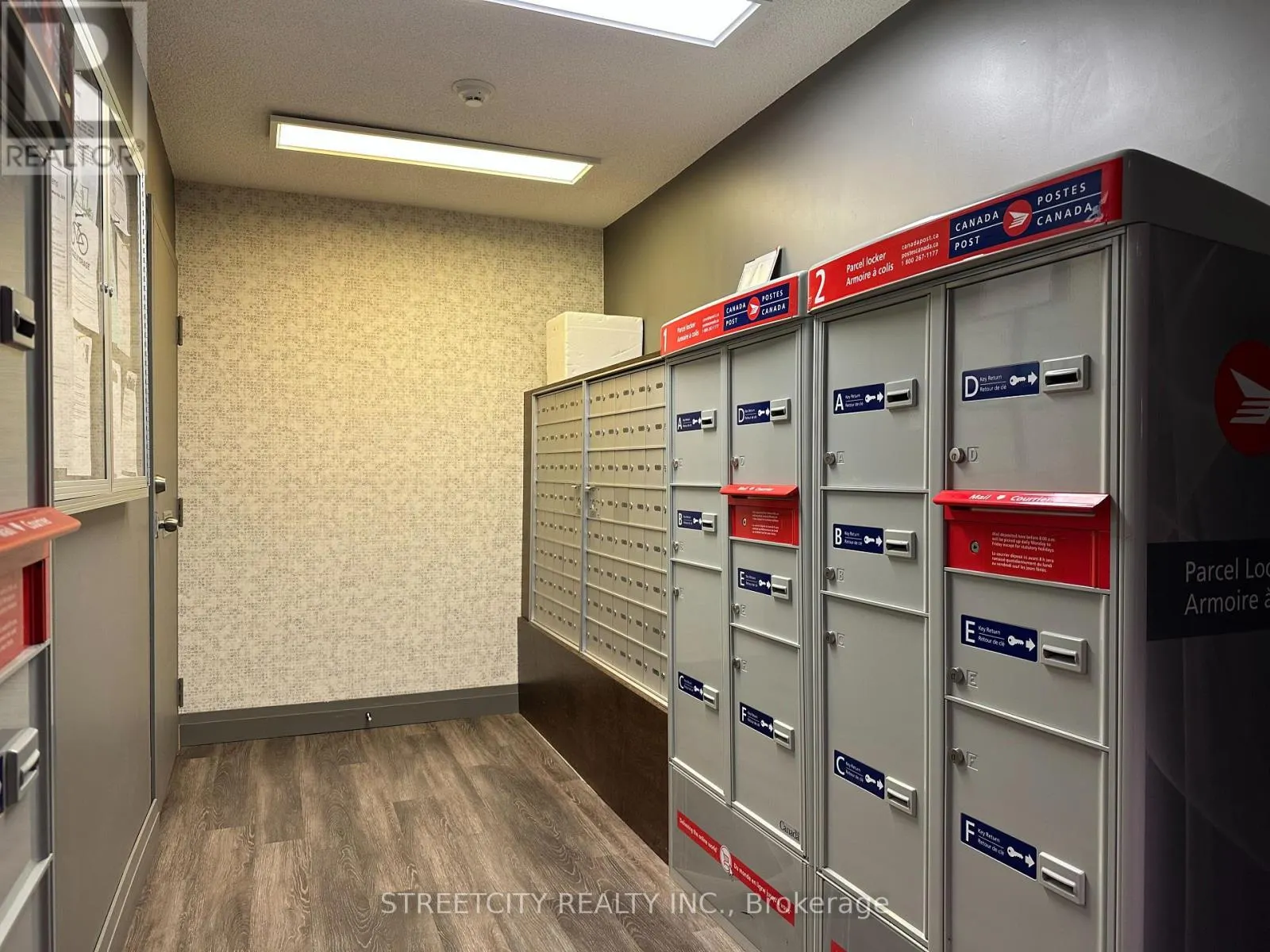 320 - 1 JACKSWAY CRESCENT N, #320