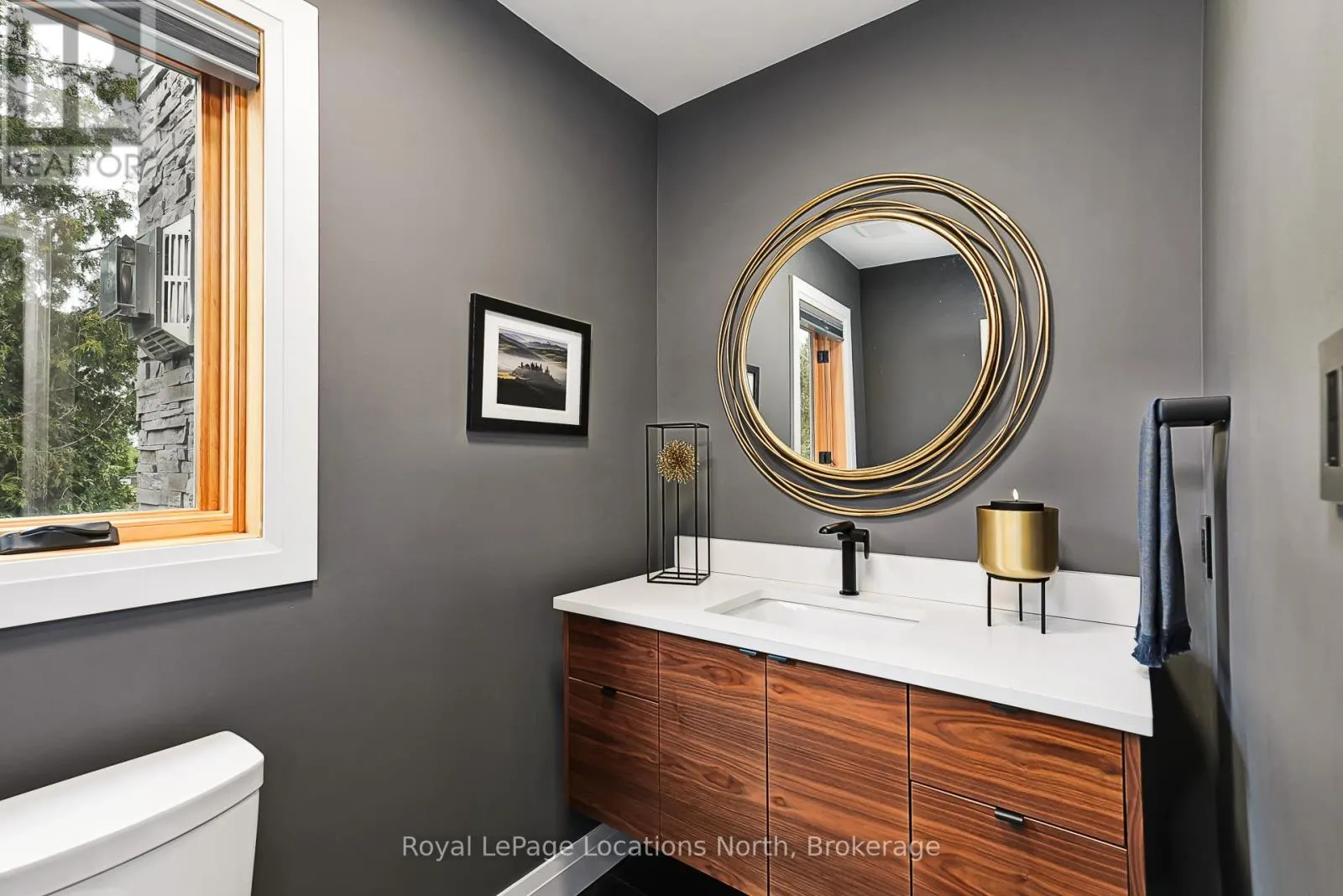 10 - 116 HIDDEN LAKE ROAD, #10