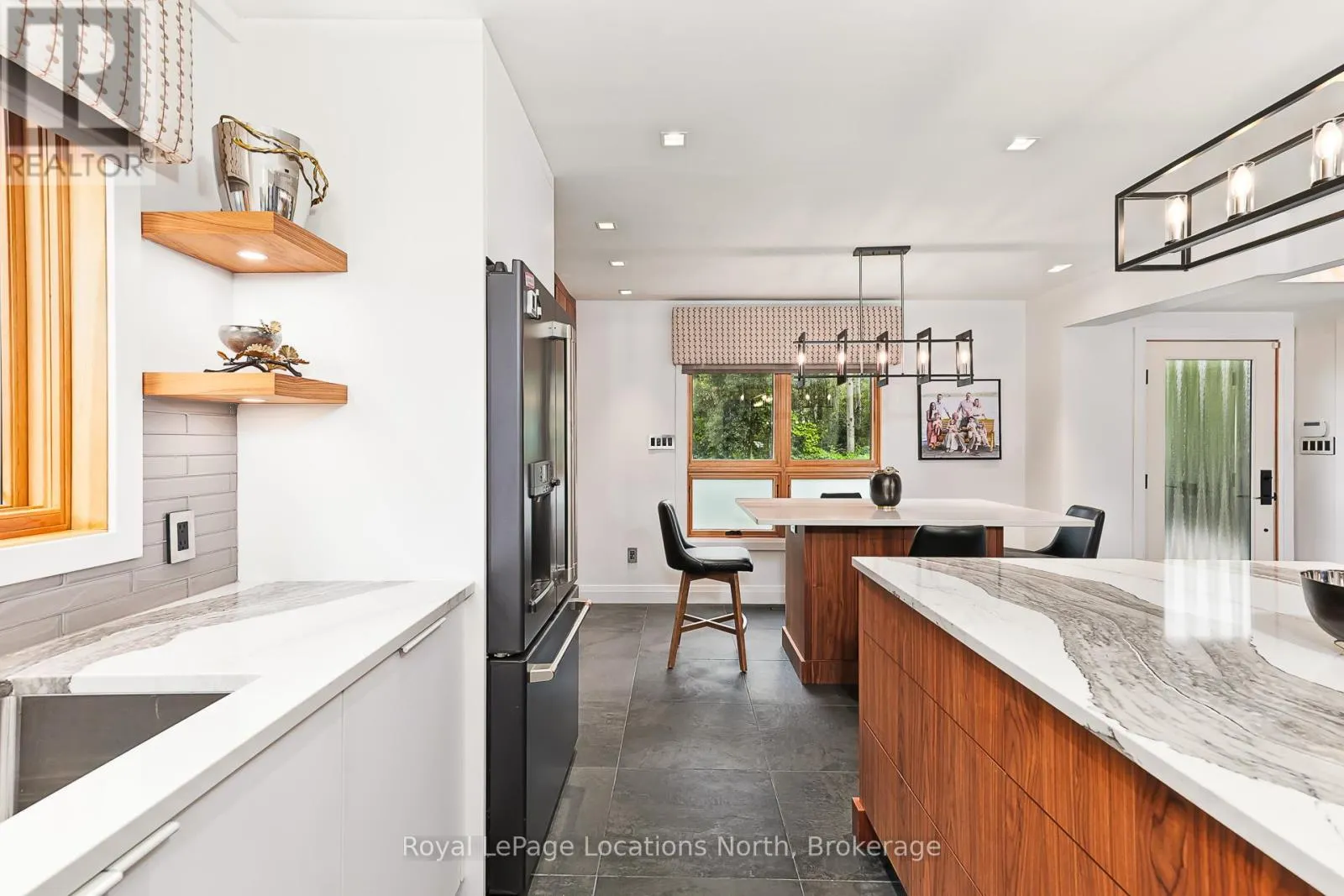 10 - 116 HIDDEN LAKE ROAD, #10